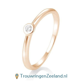 Verlovingsring ros&eacute;goud met ronde zetting en 0,05 ct diamant in 14 of 18 karaat 