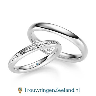 Trouwringen in 14/18 karaat geelgoud glad en middendeel parelrand met in de damesring 1 diamant baguette geslepen