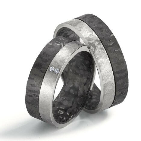 Trouwringen in Carbon en Titanium met diamant(en) per paar 