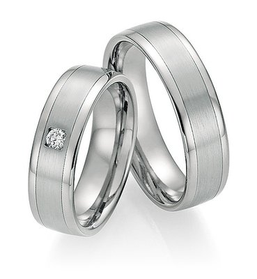 Trouwringen in Titanium en Platina 600 met diamant(en) per paar